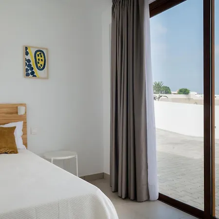 Blanca - Vipvipvillas *