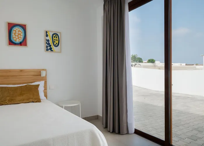 Blanca - Vipvipvillas *