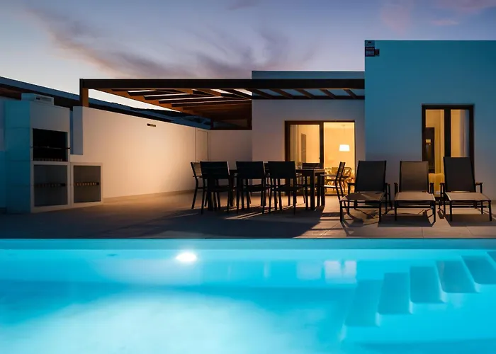 Blanca - Vipvipvillas